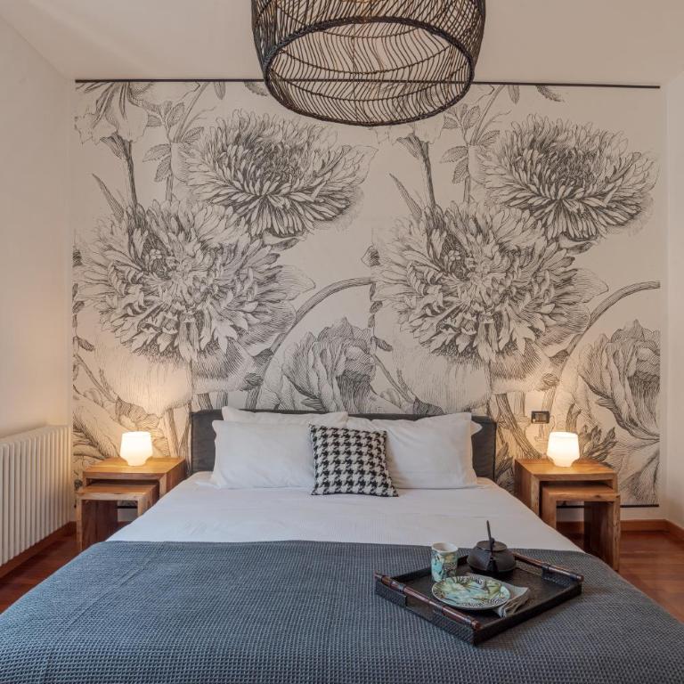 First & Urban Oasis - by MyHomeInComo - Deluxe Apartment - 26