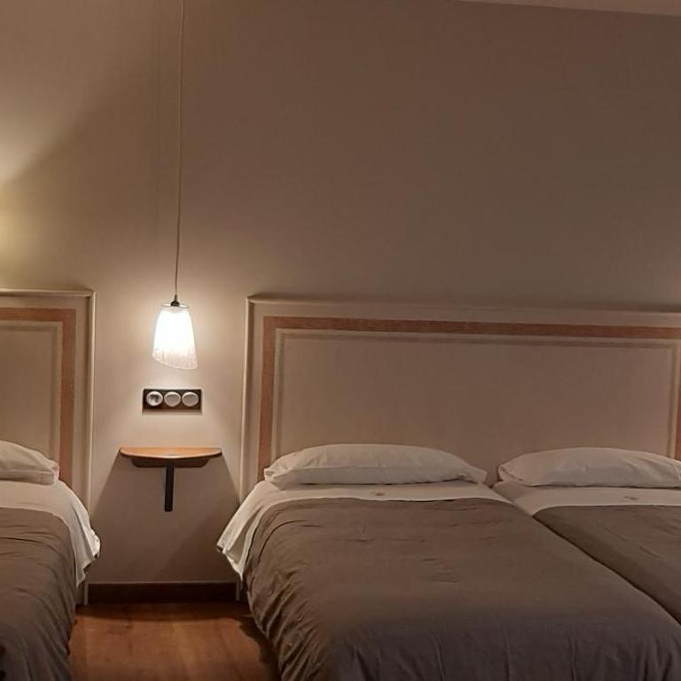 Hostel-Albergue Monte Perdido - Chambre Familiale avec Salle de Bains Privative - 4