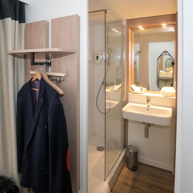 Logis Hôtel Angers Sud - Chambre Double Standard - 1