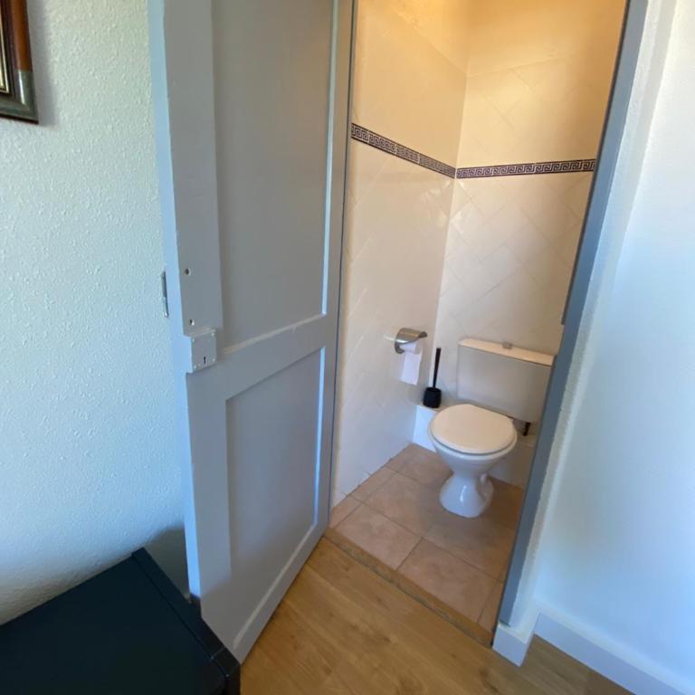 Hôtel Belle Vue d'Angleterre - Chambre Double avec Salle de Bains Privative - 4