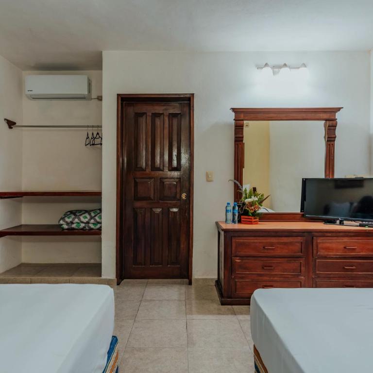 Hotel Santa María Mérida - Standard Double Room with Two Double Beds - 15