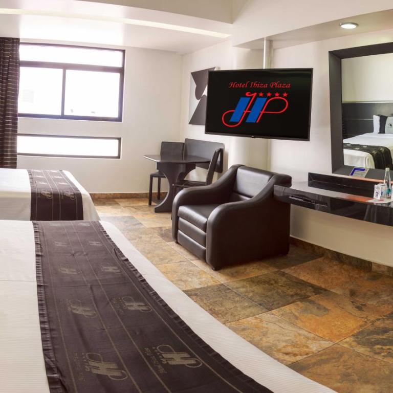 Hotel Ibiza Plaza - Queen Room with Two Queen Beds - 5