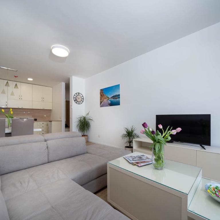 Andjela's Place with Sea View - One-Bedroom Apartment - 9