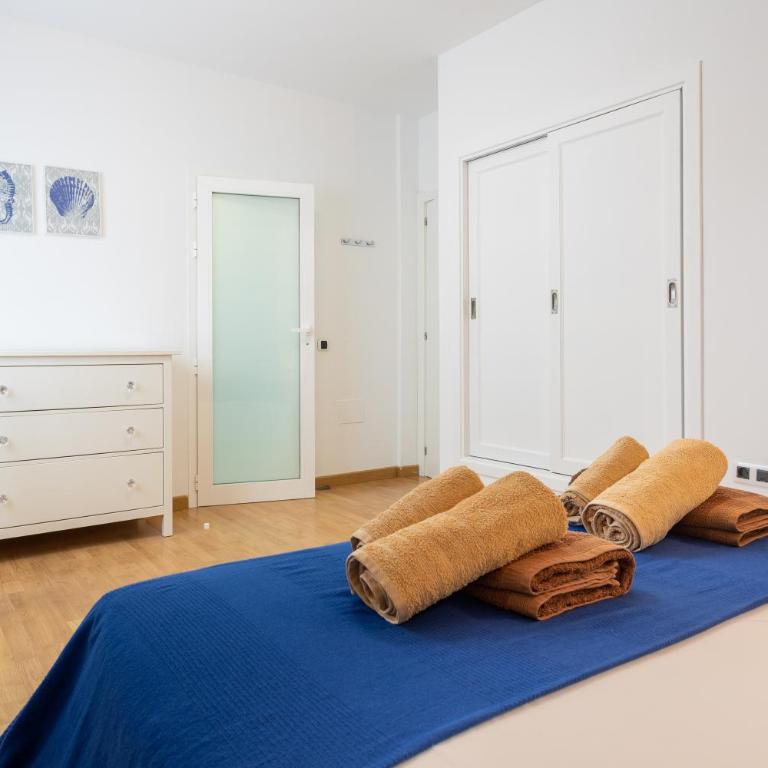 Luxury Villa Nieve - Three-Bedroom Villa - 42