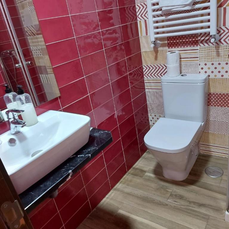 Hostal Corazón de Madrid 1 - Superior Queen Room - 11