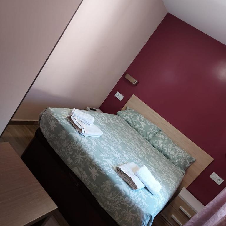 Hostal Corazón de Madrid 1 - Single Room with Private Bathroom - 1