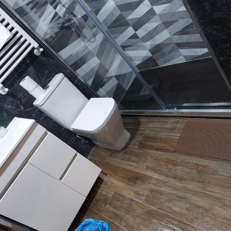 Hostal Corazón de Madrid 1 - Double or Twin Room with Private Bathroom - 4