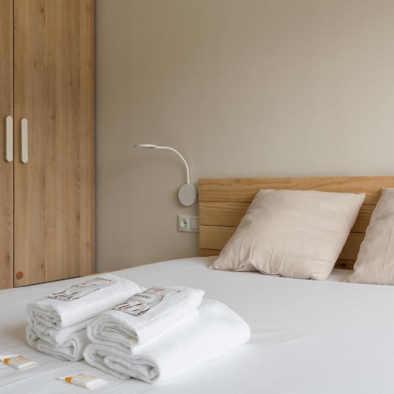 Zubia apartment by People Rentals - Two-Bedroom Apartment - 11