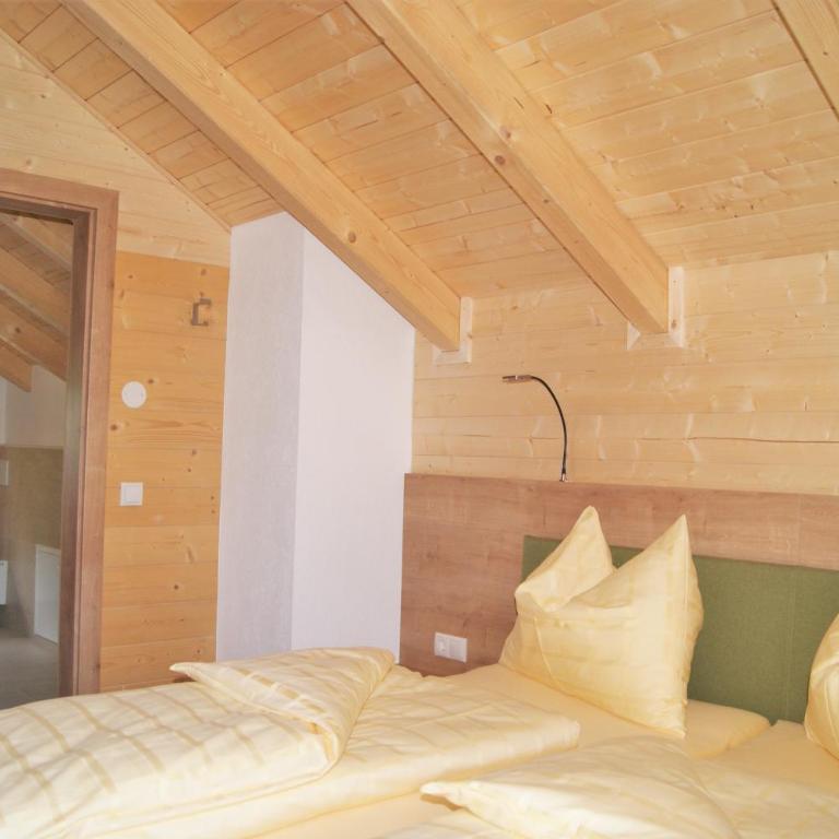 Bergchalet mit Wellness-Oase, Natur Pur - Chalet mit 2 Schlafzimmern - 3