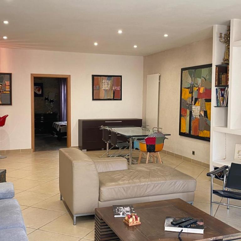 T3 de 140m2 pour 7 pers- Extra centre Ajaccio - À 5 min à pied des plages - Classé 5 étoiles - CASA DI ARTISTI - Apartment mit 2 Schlafzimmern - 10