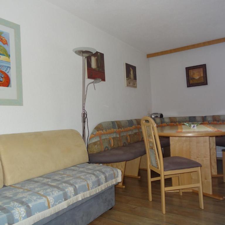 Landhaus Rauth - Apartment mit 2 Schlafzimmern und Balkon - 7