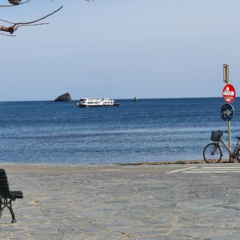 Apartament Boutique Sota Campanar a Cadaqués - Apartamento - 2 niveles - 13