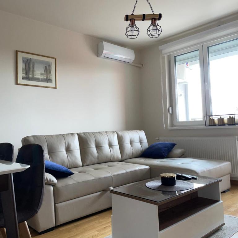 Liki lux - Two-Bedroom Apartment - 21