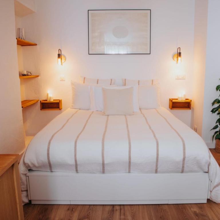 Perfect family-oriented and recently renovated townhouse in the old Antibes - Appartement - 39