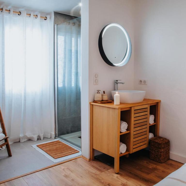 Perfect family-oriented and recently renovated townhouse in the old Antibes - Appartement - 40