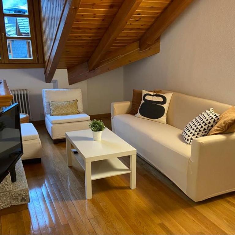 BPIRINEOS-Coronas - Apartamento de 2 dormitorios - 3