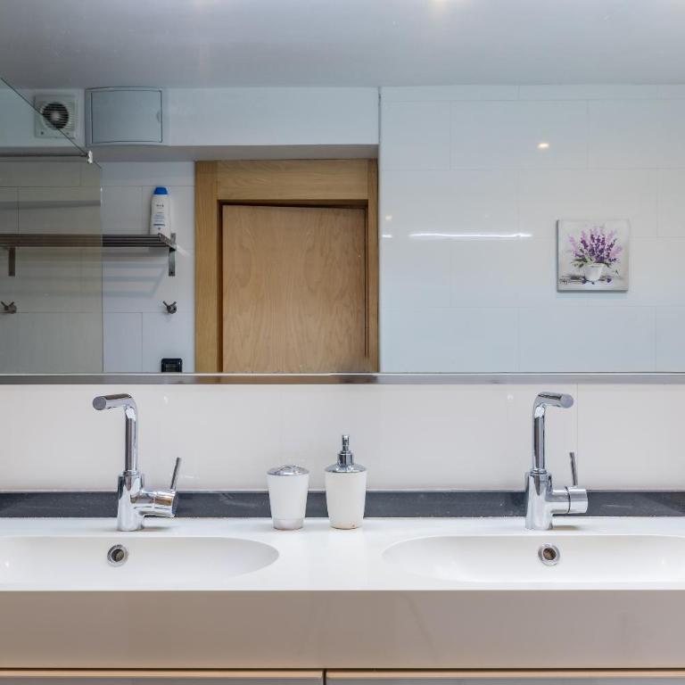 NEW! Lovely 3-Bedroom Loft in Bilbao - Three-Bedroom Apartment - 6
