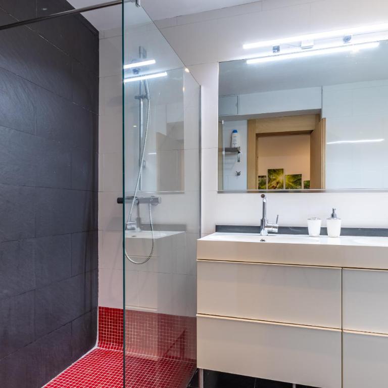 NEW! Lovely 3-Bedroom Loft in Bilbao - Three-Bedroom Apartment - 27