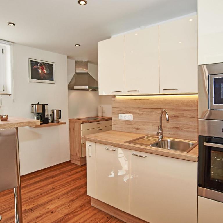 Ferienwohnungen Berganemone - Apartamento con vistas al jardín - 3