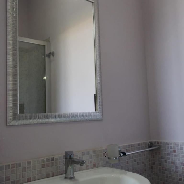 Villa Azzurra ScaladeiTurchi - Camera Quadrupla con Bagno Privato - 9