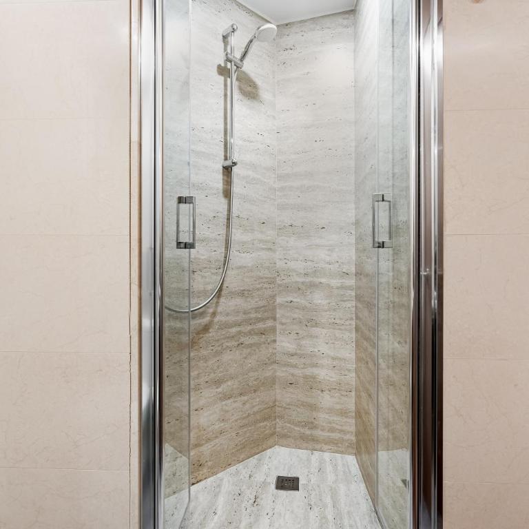 Lodging Apartments City Center-Eixample - One-Bedroom Apartment with Balcony - 12
