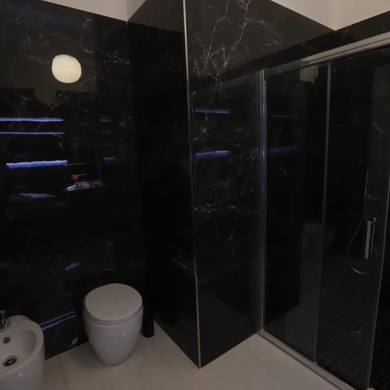 Mecla Suites - Suite con Balcone - 11