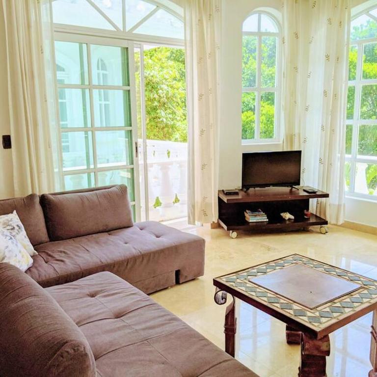 9br 6ba Large groups! Best location in town Walk to beach, 5th ave Cozumel ferry, shopping, nightlife! Roof plunge pool!! Castillo Playacar Fase 1 25max - Vacation Home - 12