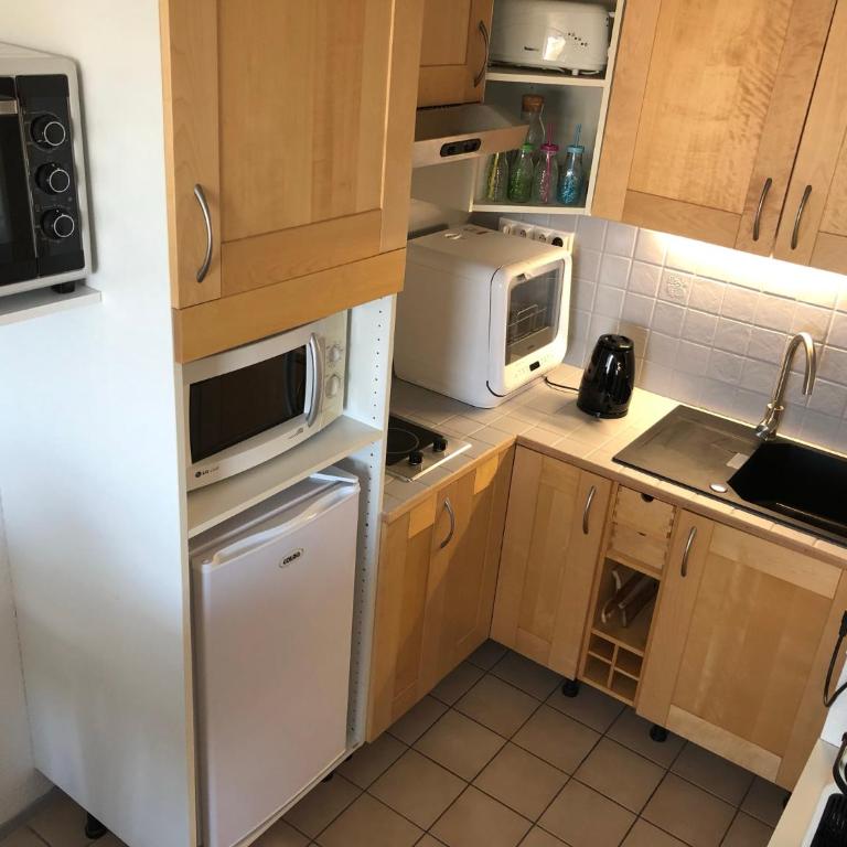 Appartement Climatisé avec Piscine & Mer Bleu Marine - Apartment mit 1 Schlafzimmer - 7
