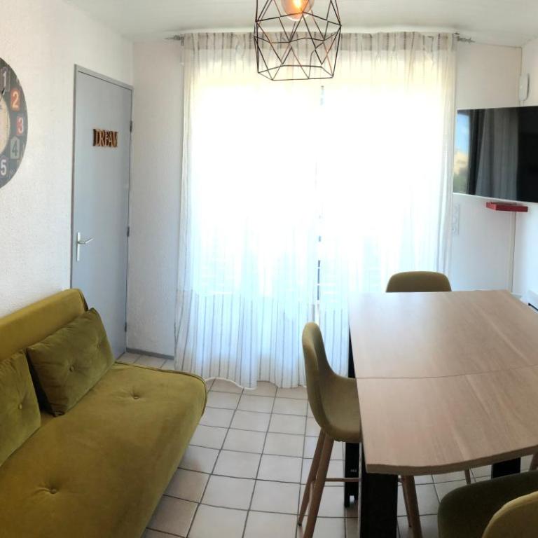Appartement Climatisé avec Piscine & Mer Bleu Marine - Apartment mit 1 Schlafzimmer - 9