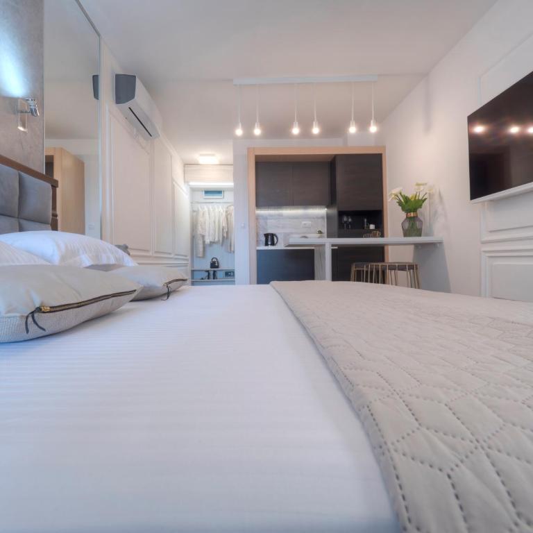 Misisuone Apartments Budva - Dvokrevetna Soba sa Bračnim Krevetom i Terasom - 12