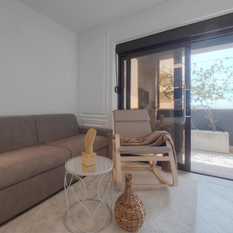 Misisuone Apartments Budva - Dvokrevetna Soba sa Bračnim Krevetom i Terasom - 15