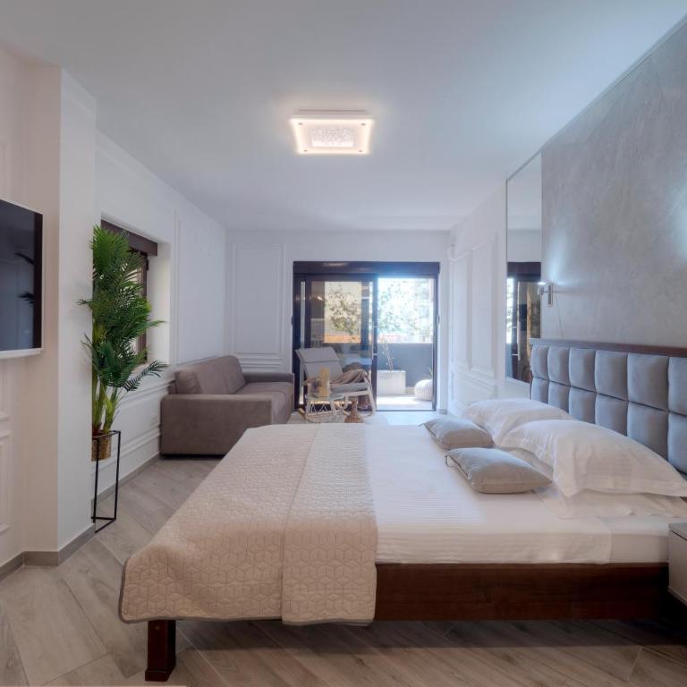 Misisuone Apartments Budva - Dvokrevetna Soba sa Bračnim Krevetom i Terasom - 17