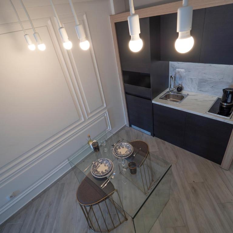 Misisuone Apartments Budva - Dvokrevetna Soba sa Bračnim Krevetom i Balkonom - 9