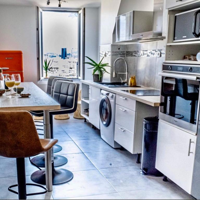 Luxe calme et volupté avec vue panoramique sur le vieux port - Appartement 1 Chambre - 13