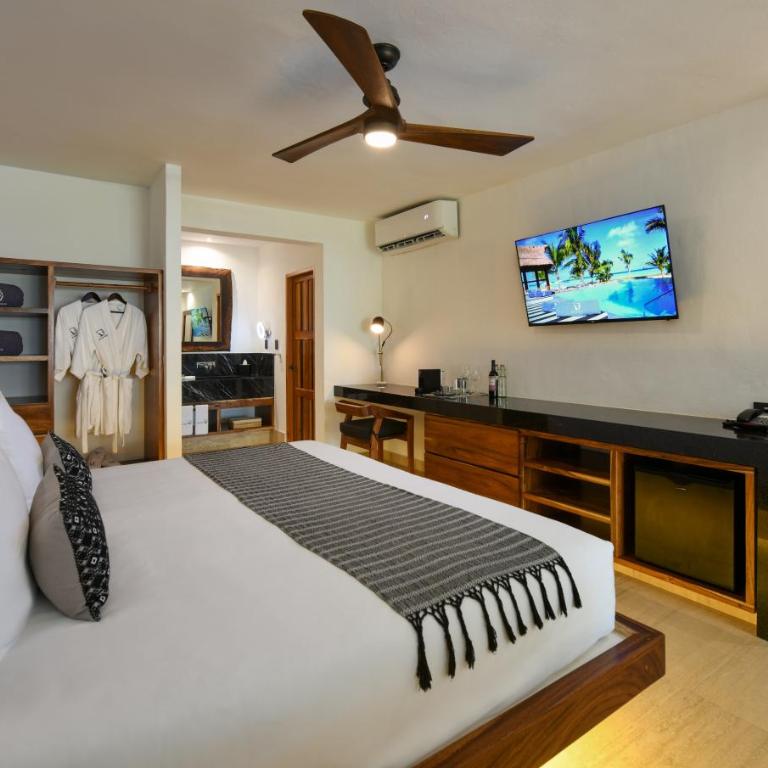 Casa del Jaguar Beach Hotel - Master Suite - 12