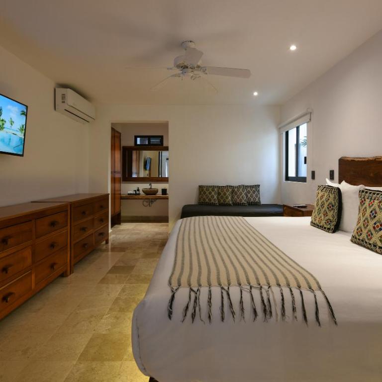Casa del Jaguar Beach Hotel - Two-Bedroom Suite - 8
