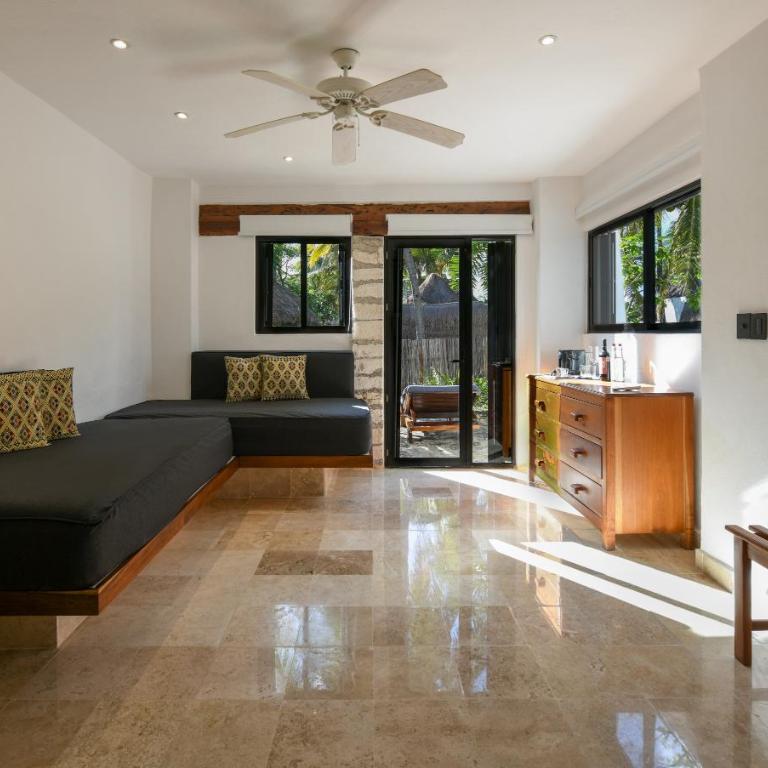 Casa del Jaguar Beach Hotel - Two-Bedroom Suite - 5