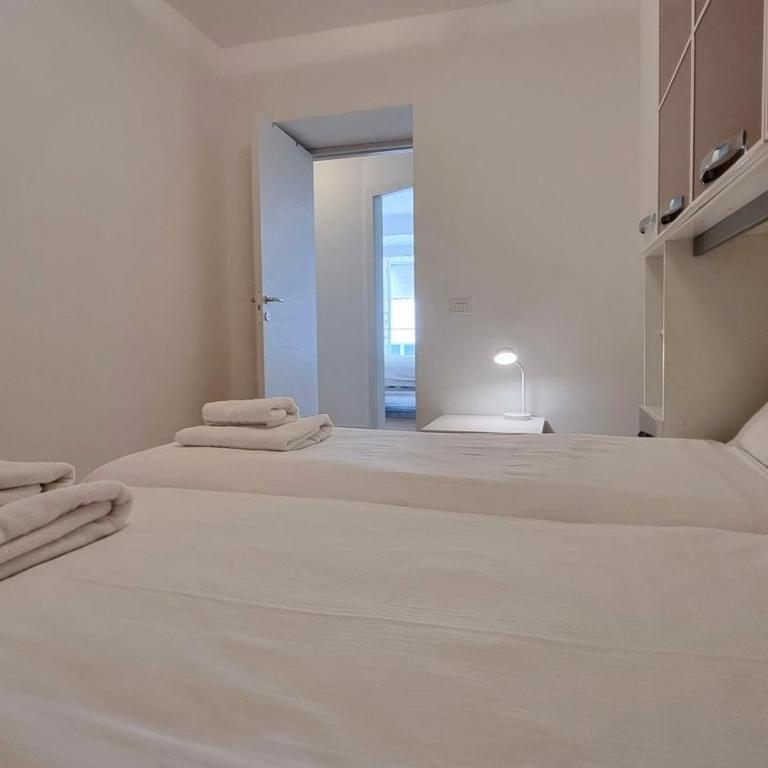 Belvedere 4 - parking free - Appartamento con 2 Camere da Letto - 2