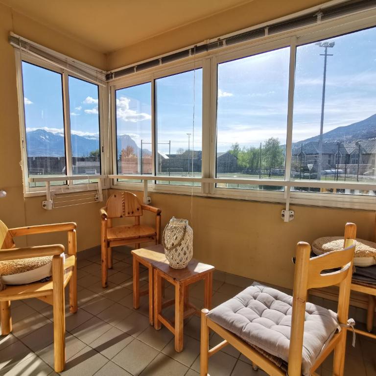 Appartement T2 en résidence, centre ville d'Embrun - Appartement 1 Chambre - 6