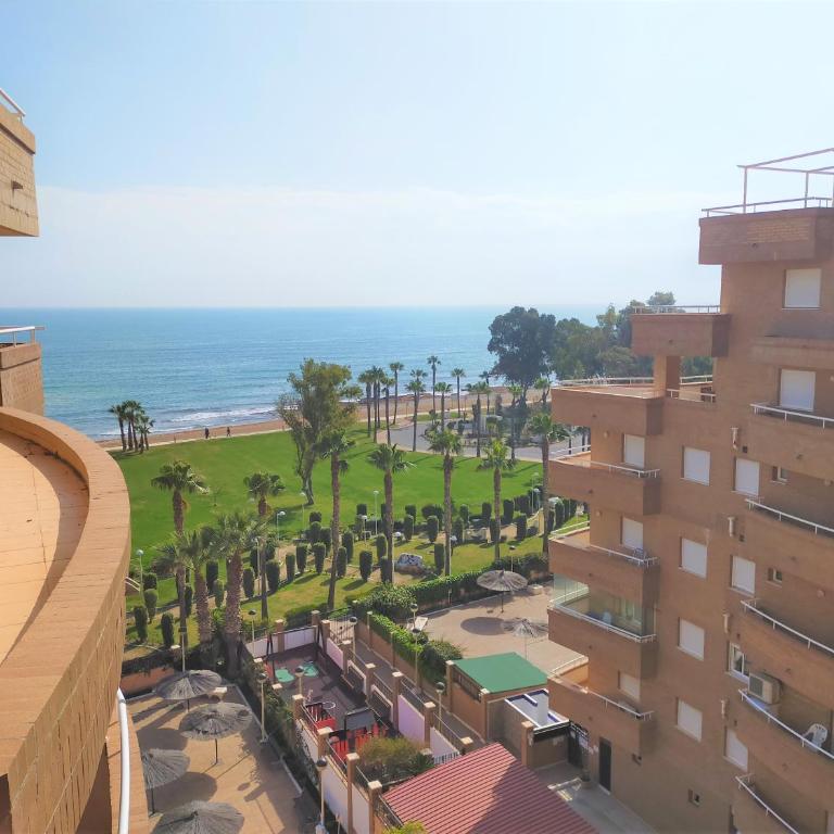 ACV - Costa Marina II - 1ª linea planta 6 sur - Apartamento de 2 dormitorios - 1