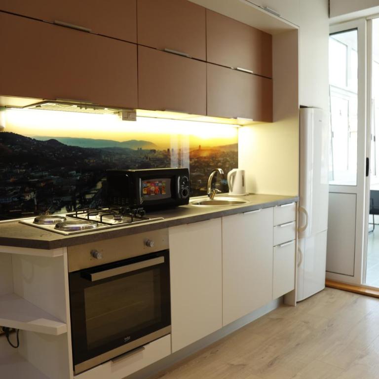 Blue and Rose Cozy - Quiet in the Best Location - Self Check-in - 5th Floor with Elevator - Apartment with Balcony - 14