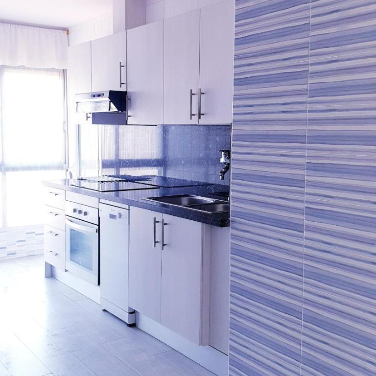 Apartamento playa LLevant mejor zona Salou - Apartment - 3