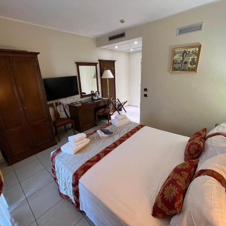 Hotel Villa Savoia - Double Room - 7