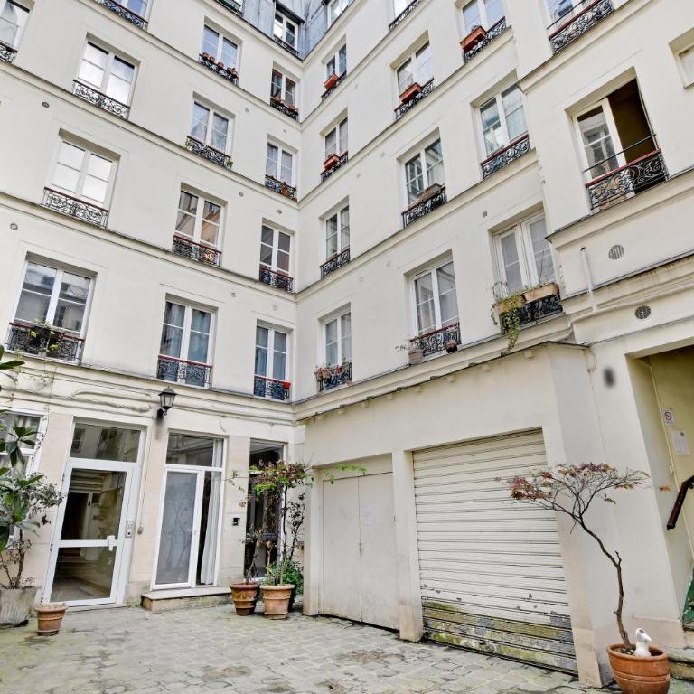 Chic Apartment -2BR-6P- Oberkampf-République - Apartamento de 2 dormitorios - 12