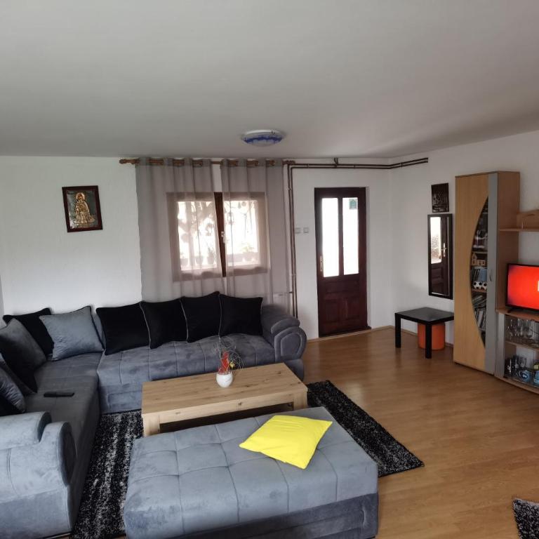 Apartmani Trio - Apartman sa 2 Spavaće Sobe - 2