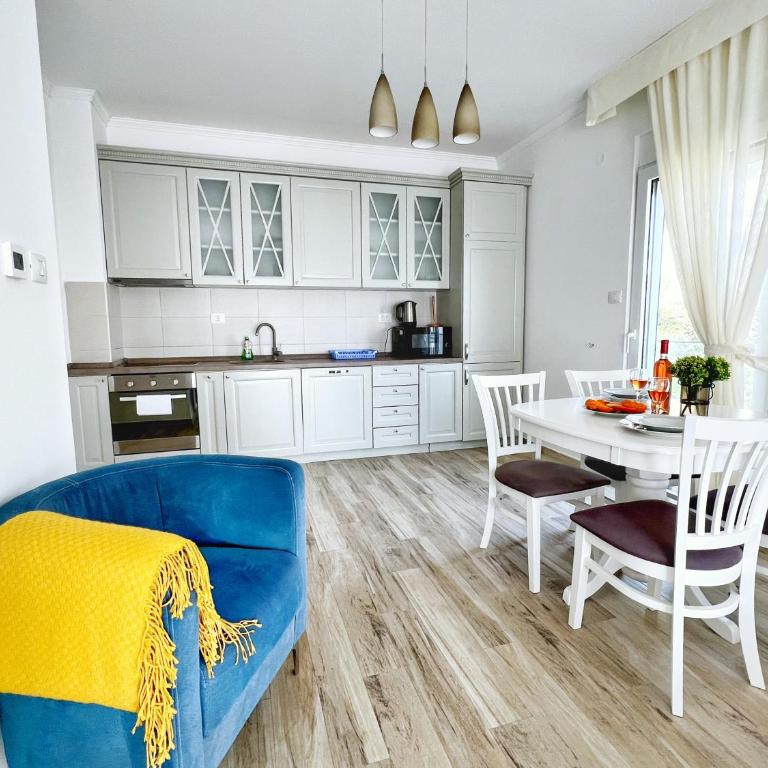 Yourhome beach first line - Deluxe One-Bedroom Apartment with Terrace and Sea View - 19