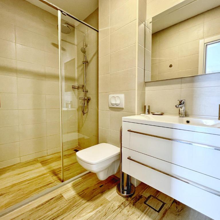 Yourhome beach first line - Deluxe One-Bedroom Apartment with Terrace and Sea View - 27