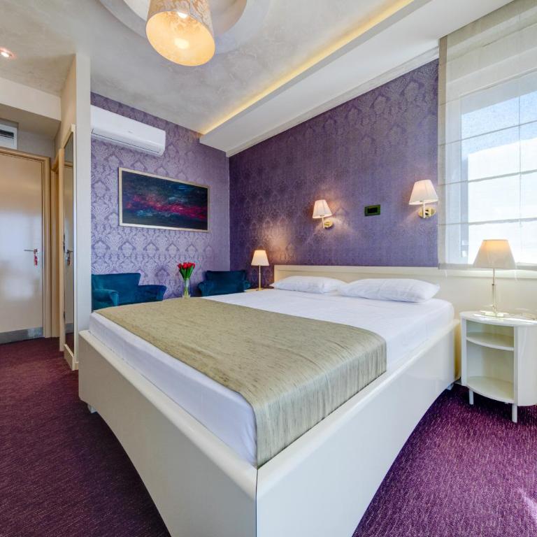 Villa Katarina - Dvokrevetna Soba sa Bračnim Krevetom sa Balkonom i Pogledom na More - 7