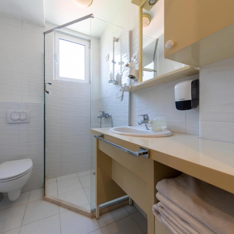 Villa Katarina - Dvokrevetna Soba sa Zasebnim Krevetima - 6