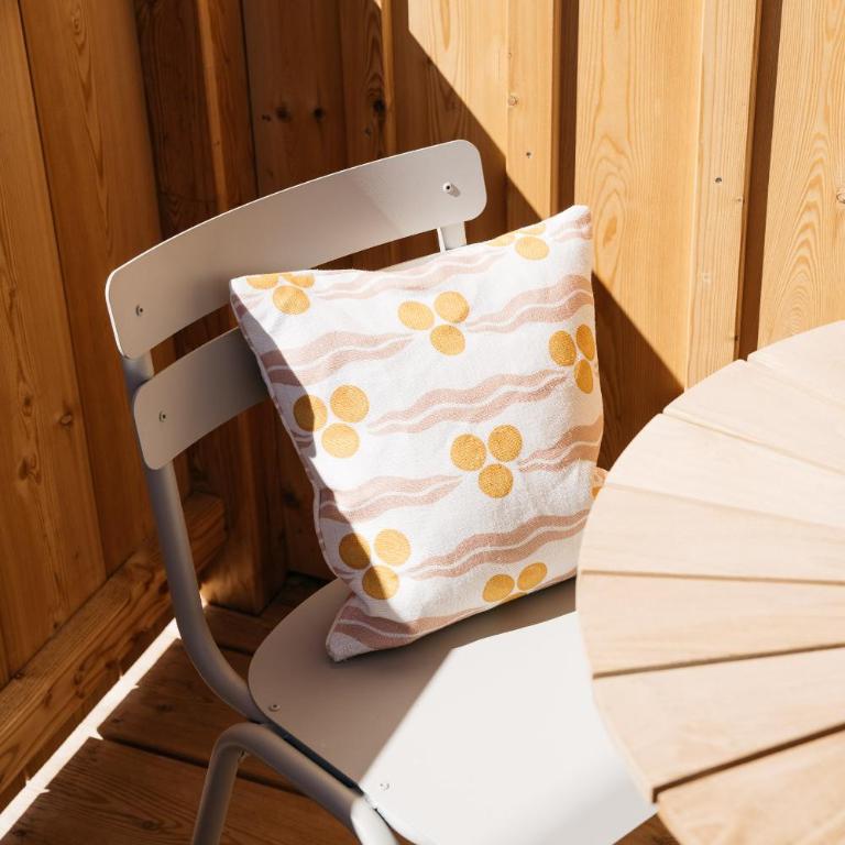 Villa Alma - a lakeside Boutique Hotel - Doppelzimmer mit Balkon - 3